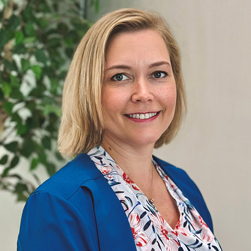 Headshot of Alison Kahn